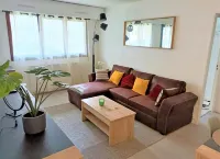 Pleasant 2-room apartment in residence with swimming pool