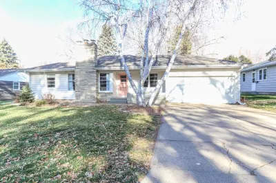 Mid-Century Spacious Ranch