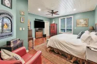 Epic Mtn Views/Near AVL/Deck/Firepit/Modern Cabin Hotels near Ridgecrest Conference Center