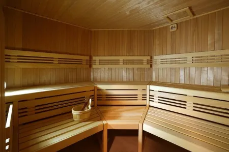 Four-window villa with private swimming pool, cinema, sauna for 14 people