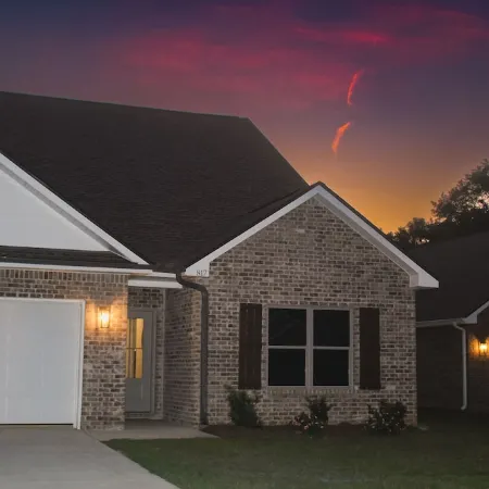 Charming Brand New Home in Foley
