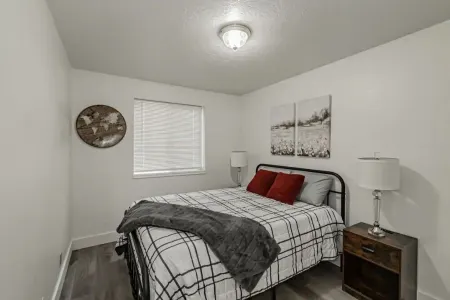 Cozy 2br downtown rental, within 3 blocks of BYU-I