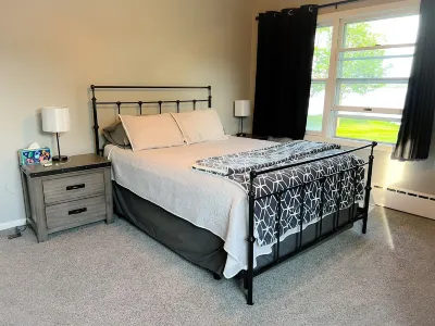 Cozy 3 bedroom, 1 bath home on Beaver Dam Lake