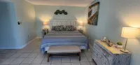 Gorgeous, updated oceanfront Condo with pool - Perdido Key Beach