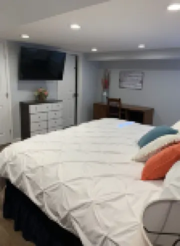 High Adventure base - Hike, Bike, Ski, Water Sports, Fishing Gorgeous fall color Hotels in North Ogden