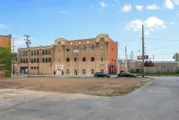 Stunning 2Br-1Br Apt+ Mins to Zoo & D/T+HD Projector