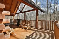 Almost Heaven Cabin at Trickle Creek in Hocking Hills