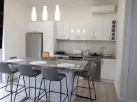 Apartment Hobart Two Bedroom Self Contained in Geilston Bay. Pet Friendly. Hotel a Risdon