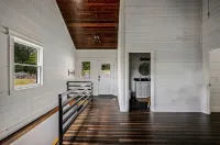 Curry Getaway on South Bay Lake Property