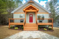 3rd Night Free in April with 2 Night Stay-Walk to Downtown Helen