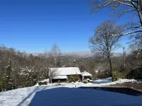 A Big View Smoky Mountain National Park 3 Miles Cherokee  5 Miles Casino! Winter