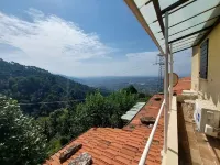 Beautiful semi-detached house, view over the coast. Air conditioning,Wi-Fi