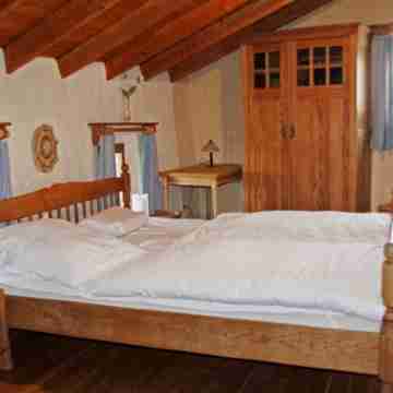 Holiday Home from the 15 century in the historic centre of Muslone Rooms