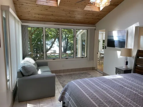 Lake Wallenpaupack Lake Front Cabin