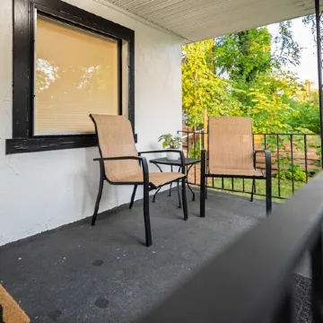 Cozy Farmhouse Suite