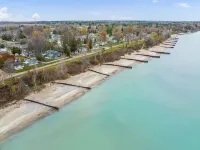 Cozy Beach House Hotels in Sanilac County