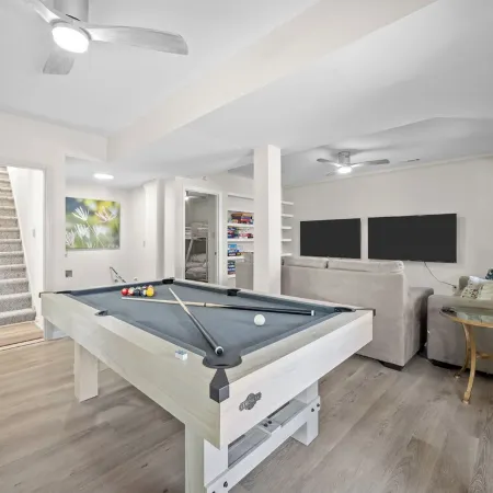 Sea Glass West - Upscale Beachfront Retreat & Pool