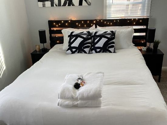 Enjoy this cozy home away from home all to yourself!