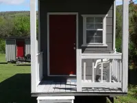 The Tiny House Experience 6m North of Mnt. View Ark. on N. Riverview Rd Cr 186 Hotels in Izard County
