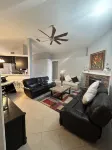 5 min to the mall, great restaurants! Family sized house, fire-pit, Pet Friendly