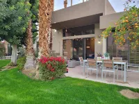 Gorgeous house with stunning view of PGA west golf course and Santa Rosa mountai Hotel in zona PGA WEST Greg Norman Golf Course