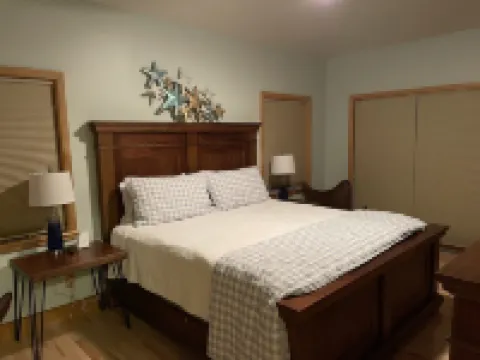 Captivating Cabana – Luxury Home, Boat Slip, Golf Cart, Pool, Pickleball, & Club