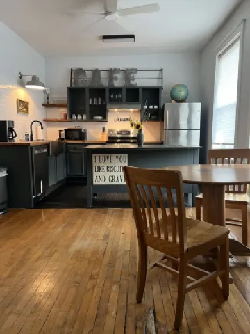 Hotel Royal Apartment 2 미네랄 포인트 호텔