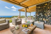 New structure with 3 dammusi, infinity pool and breathtaking sea view