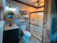 Aladdin Inspired Cabin Hot Tub Pet Friendly 3 Miles from Hocking Hills State Pk