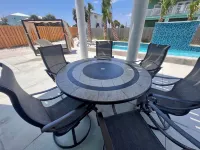 UPDATED BRAND NEW RENTAL, STEPS TO THE GULF W/VIEWS, NEW POOL PING PONG SLEEPS 9