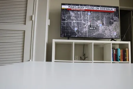 City Centre 2 bed, 2bath, gym, free parking Отели рядом с достопримечательностью «The Music Box Theater»