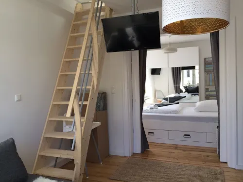 "Seelenstreichler" - 54 sqm with large sunny balcony and wood-burning fireplace - central Hotels in Warnemünde