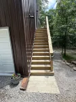 Cozy Cabin in the Woods ,Pet-Friendly! Treehouse feel on the large deck!