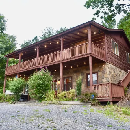 Family Memory Maker: Great Mountain View/Hot tub/Games/Firepit/Private Vineyard