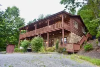 Family Memory Maker: Great Mountain View/Hot tub/Games/Firepit/Private Vineyard