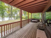 Private Lake Front Home With Pontoon Rental Available On Property