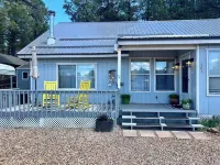 Escape to our Pet Friendly Pinetop 4-Bedroom Home