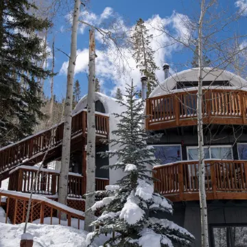 THE ICONIC Vail Ski Dome with Amazing Views, New remodel. Free Parking at Vail