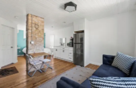 Stylish Studio in Walkers Point