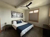 Bonus Bunk Room!  Private Hot Tub and Walkable to Restaurants and Brewery!