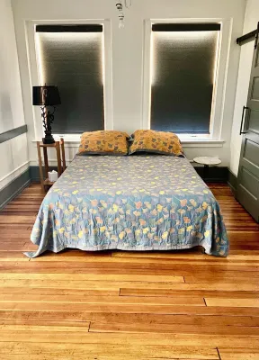 Private Downtown Apartment in Red Cloud, in the heart of Willa Cather country - Apartments