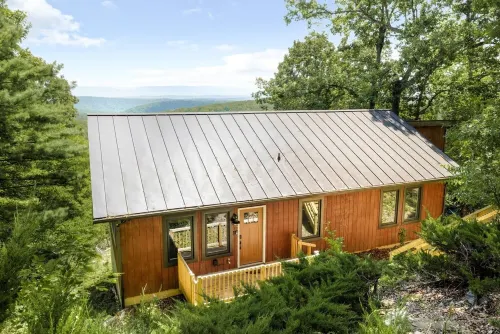 Secluded Mountain Chalet with Million Dollar Views!  Family and Pet Friendly