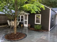 1-bedroom cottage steps to Lake Michigan Beach fire pit - Country Houses