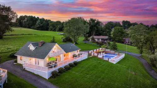 Newly renovated vacation Villa with private pool.