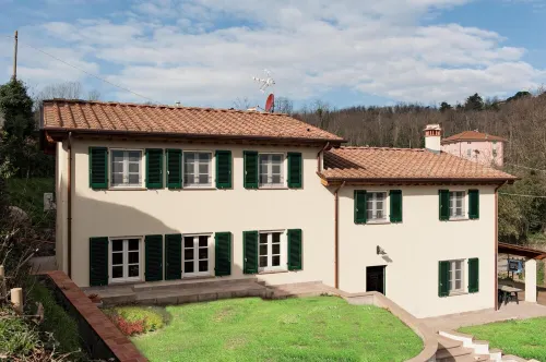 Luxury Tuscany Villa with Private Pool, 13 Sleeps. Lucca 10 km.