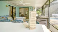 Heated Private Pool, 5 Miles to Beach. Colorful, bright family-sized home.