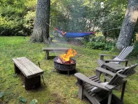 Beautiful Highlands cabin! 8 min to town-Pet friendly-lots of outdoor space