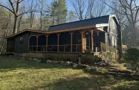 Luxury Bohemian Lodge on Coker Creek w Oversized Hot Tub & Outdoor Fire Tables
