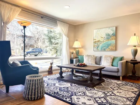 Central Boulder! 3Bdrm Nice Cozy House