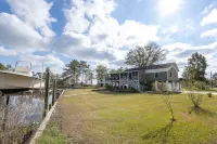 Private Waterfront Retreat with Breathtaking Views. Pet-friendly!